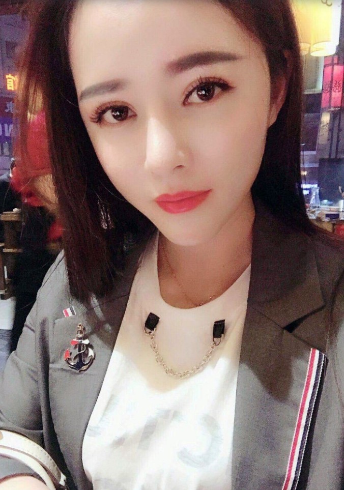 无锡极品身材一线天美女干到抽搐